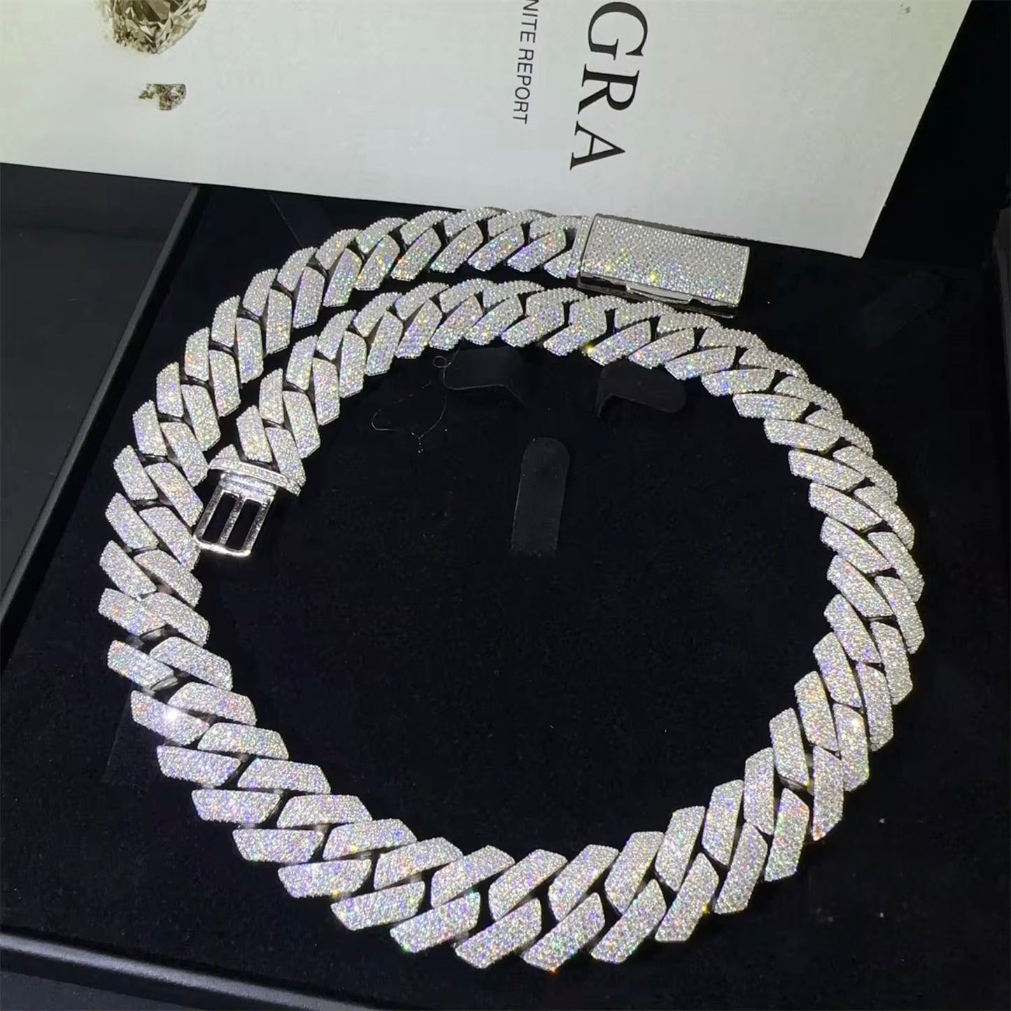 Cadena Cubana Full Moissanites