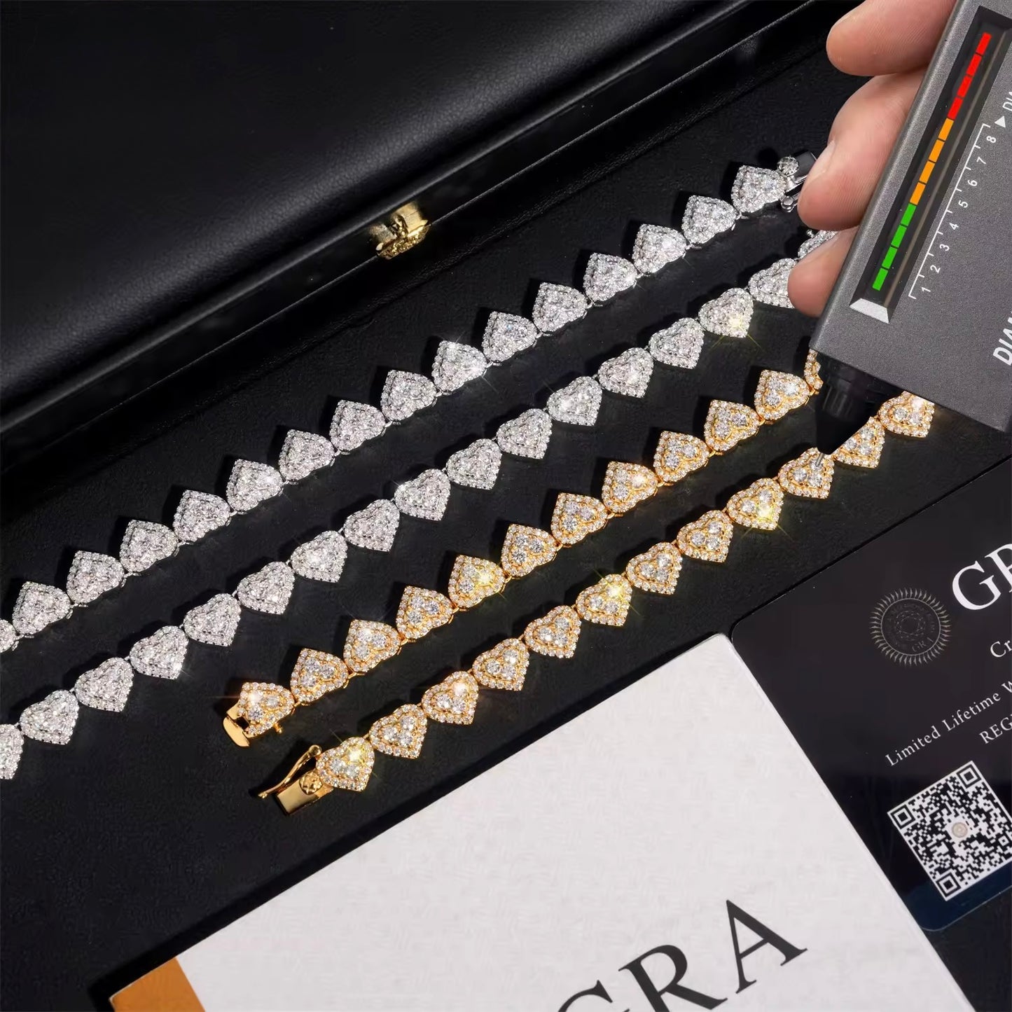 Cadena Hearts Moissanites